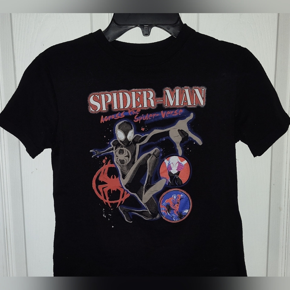 Marvel Into the Spider Verse Spider Man Black Short Sleeve Tee EUC Size 7/8